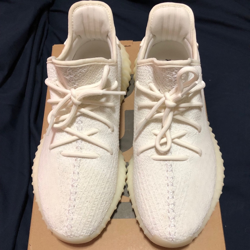 YEEZY BOOST 350 V2
